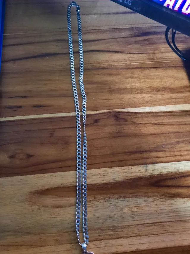 Vende-se prata 925 pouco tempo usada