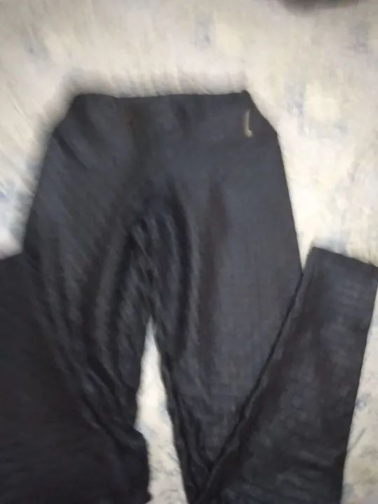 Calça de elastano  Preta - Tamanho M - Foto 3