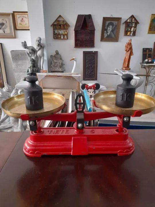 Balança  Antiga de Ferro Fundido 5 kgs - Foto 3