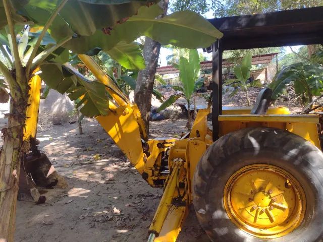retroescavadeira massey ferguson 65r - Foto 6