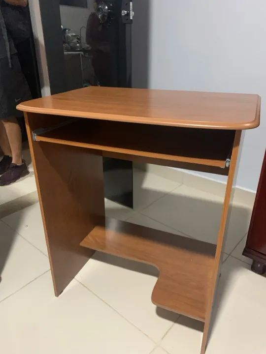 MESA DE COMPUTADOR PRÁTICA R$ 230,00 A VISTA - Foto 3