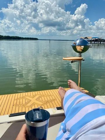 Lancha Regal Americana, V6 injetada legítima, rara, volvo penta - Foto 8