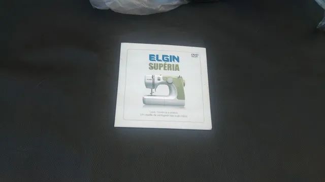 Máquina de costura Elgin, completa, acessórios, perfeito estado. - Foto 4