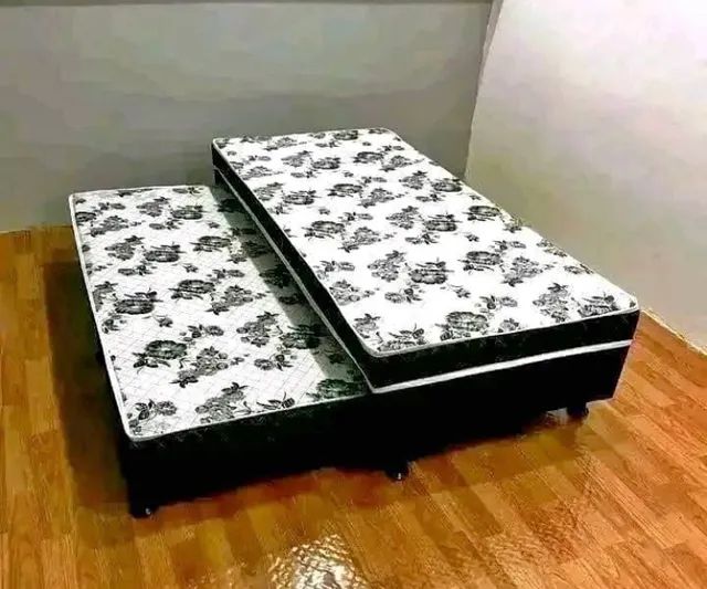 Vendo Cama solteiro com auxiliar  espuma D20 