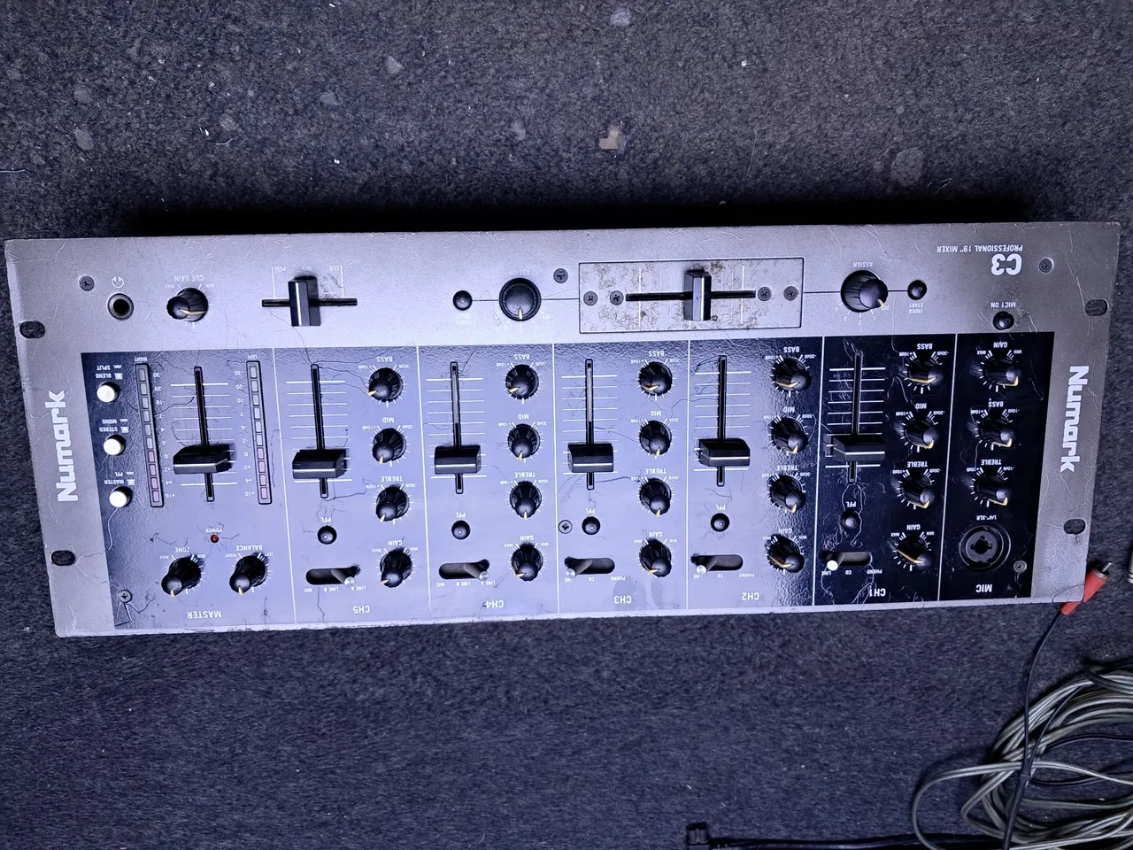 Mesa de Som Numark C3 - Profissional 19'