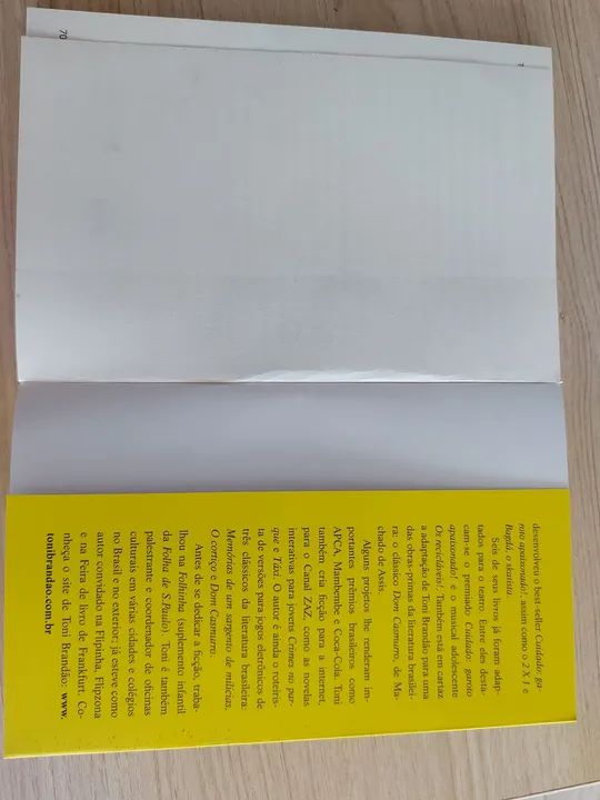 Livro Lambidas, rosnados e mordidas - Foto 4