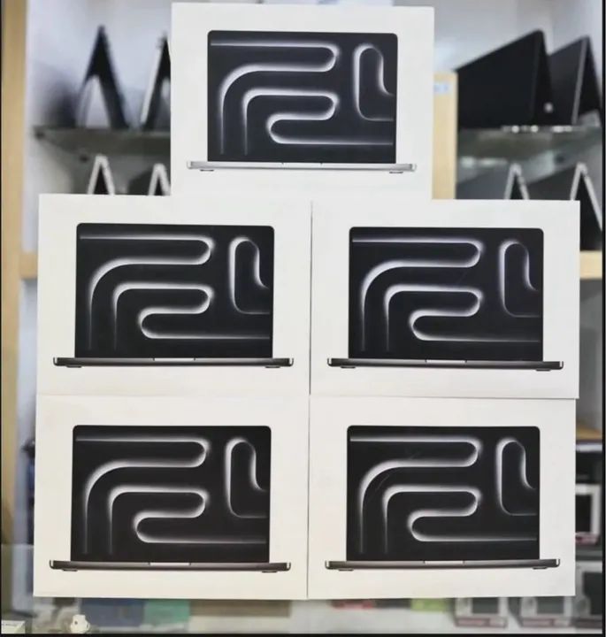 MacBook Pro M3 18GB/ 1TBSSD