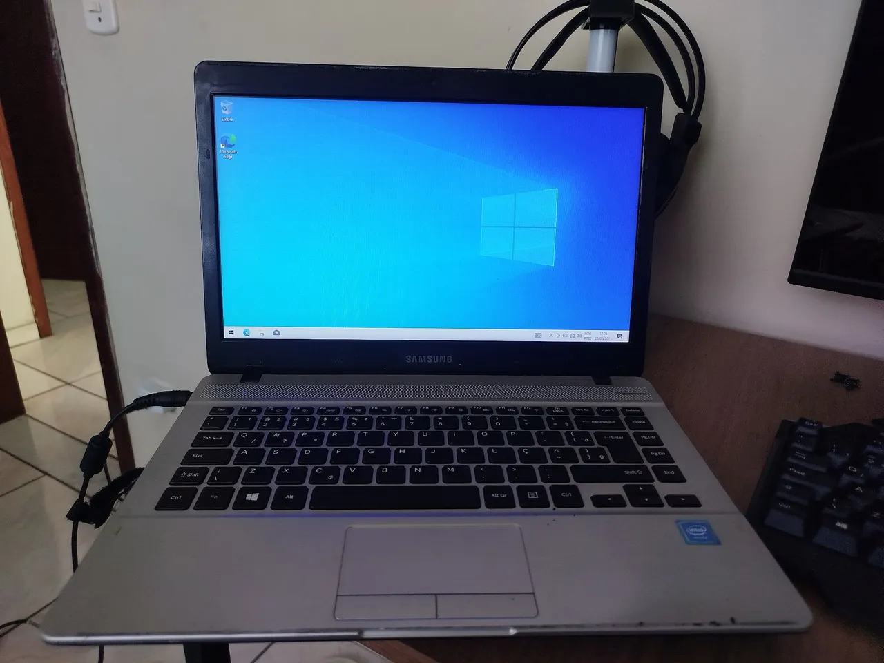 Notebook Samsung - Desempenho e Design Elegante