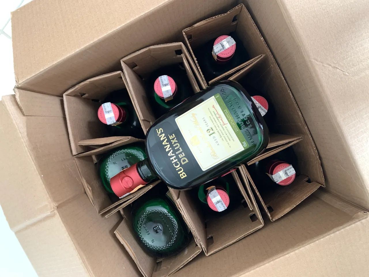 Buchanan's Whisky Escocês Blended Deluxe Garrafa 1L - Foto 6