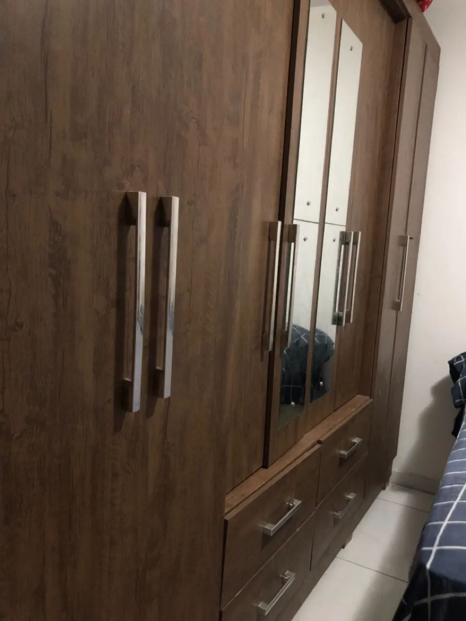 Guarda-Roupas de Casal em Madeira - 6 Portas - Foto 2