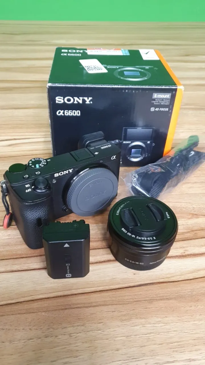 Camra Sony A6600 com lente 16-50mm