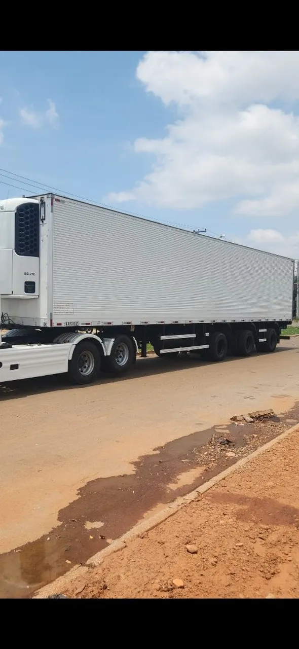 Carreta refrigerada randon Vanderleia 30 paletes