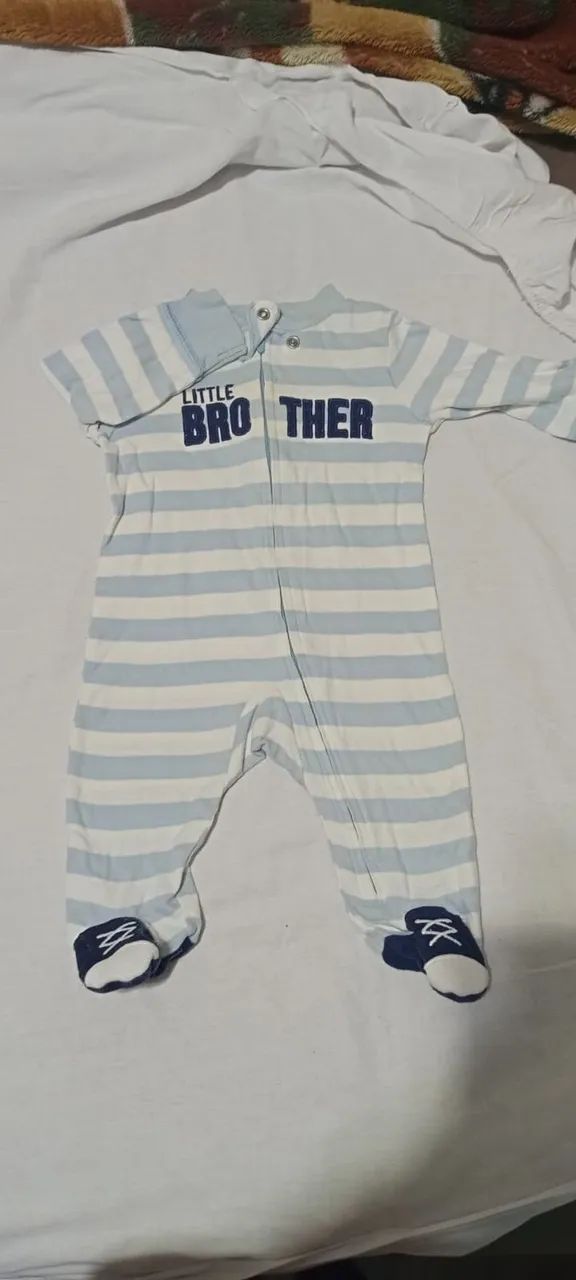 Macacão com pé, Carter's. Tam 3 meses