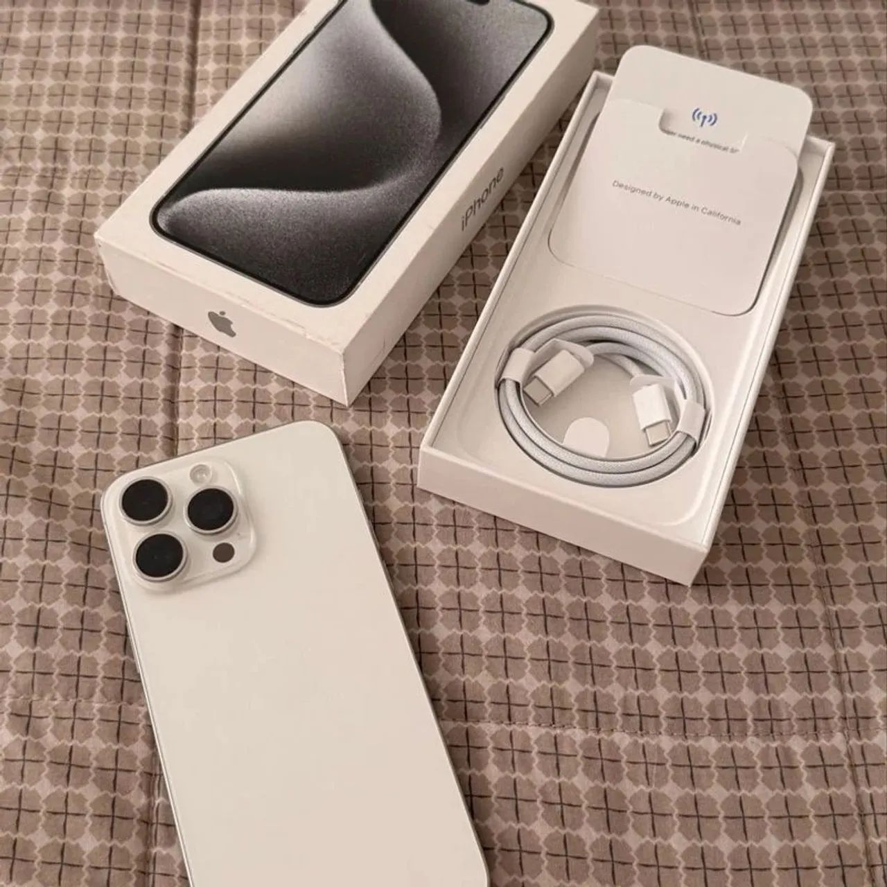 iPhone 15 Pro Max 256Gb leia a descrição - Celulares e Smartphones