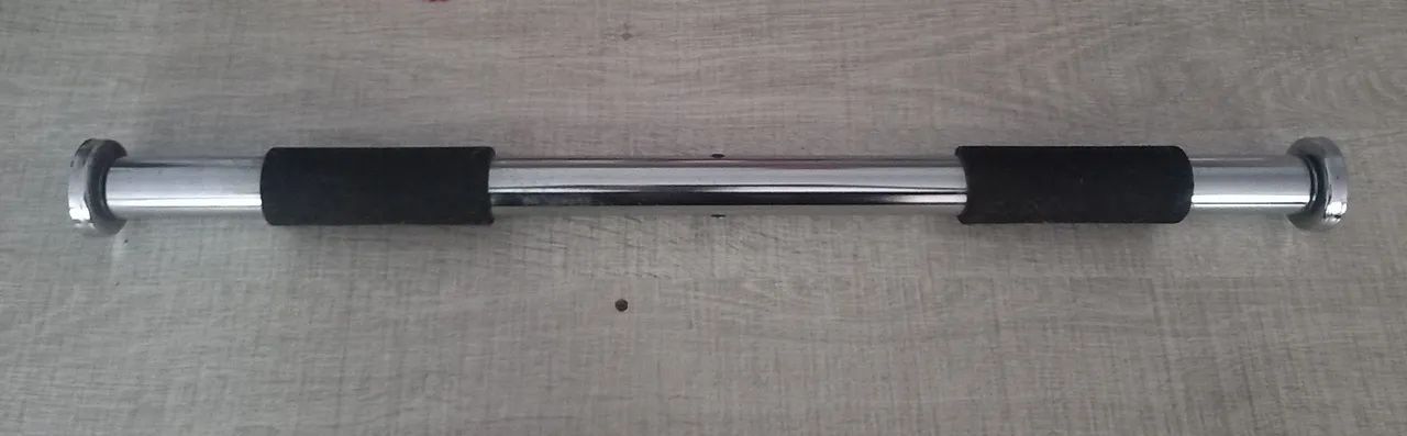 Barra fixa para porta