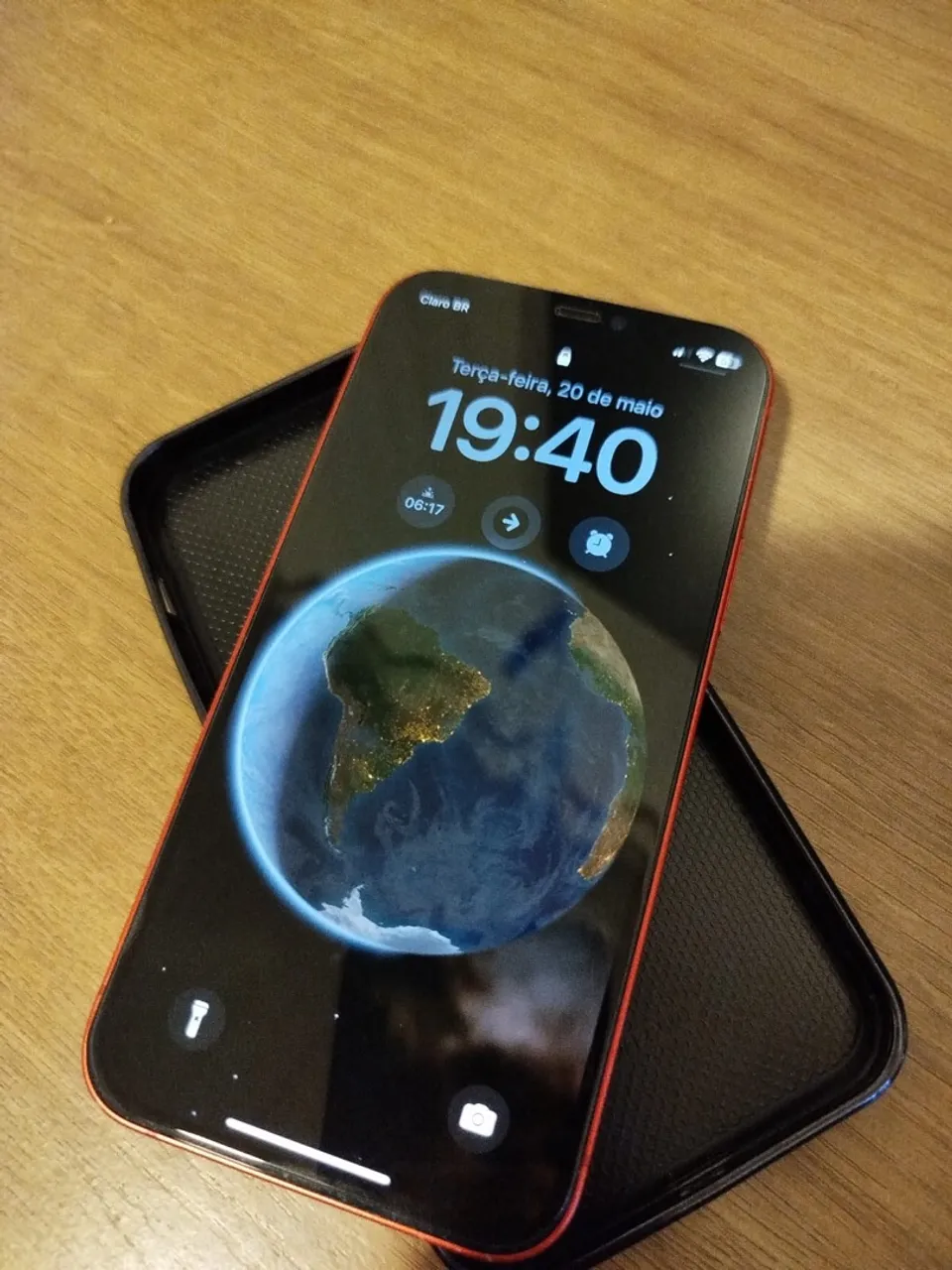 iPhone 12 Red