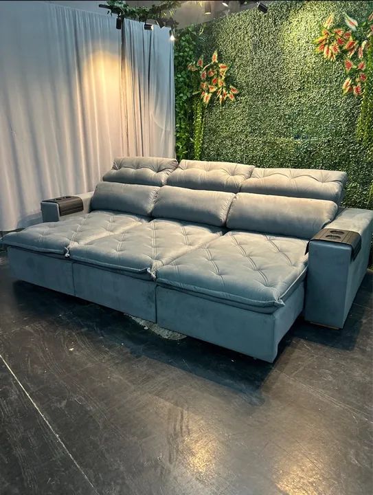 Sofá Retrátil e reclinável Itália espuma D33. Molas ensacadas 