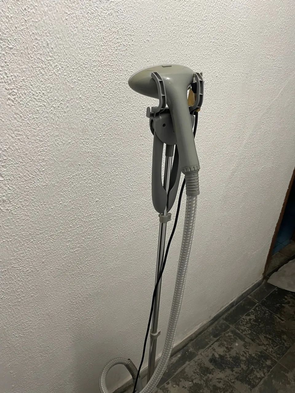 Vaporizador de Roupas Portátil - Prático e Eficiente