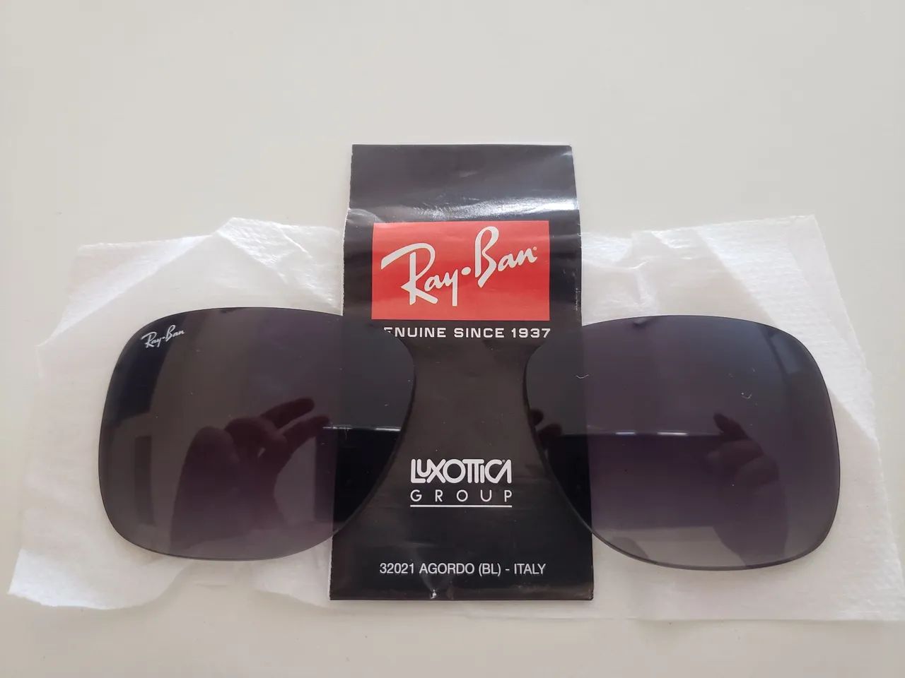 Lentes Ray-Ban para óculos de sol, R$ 200,00 CADA PAR. 