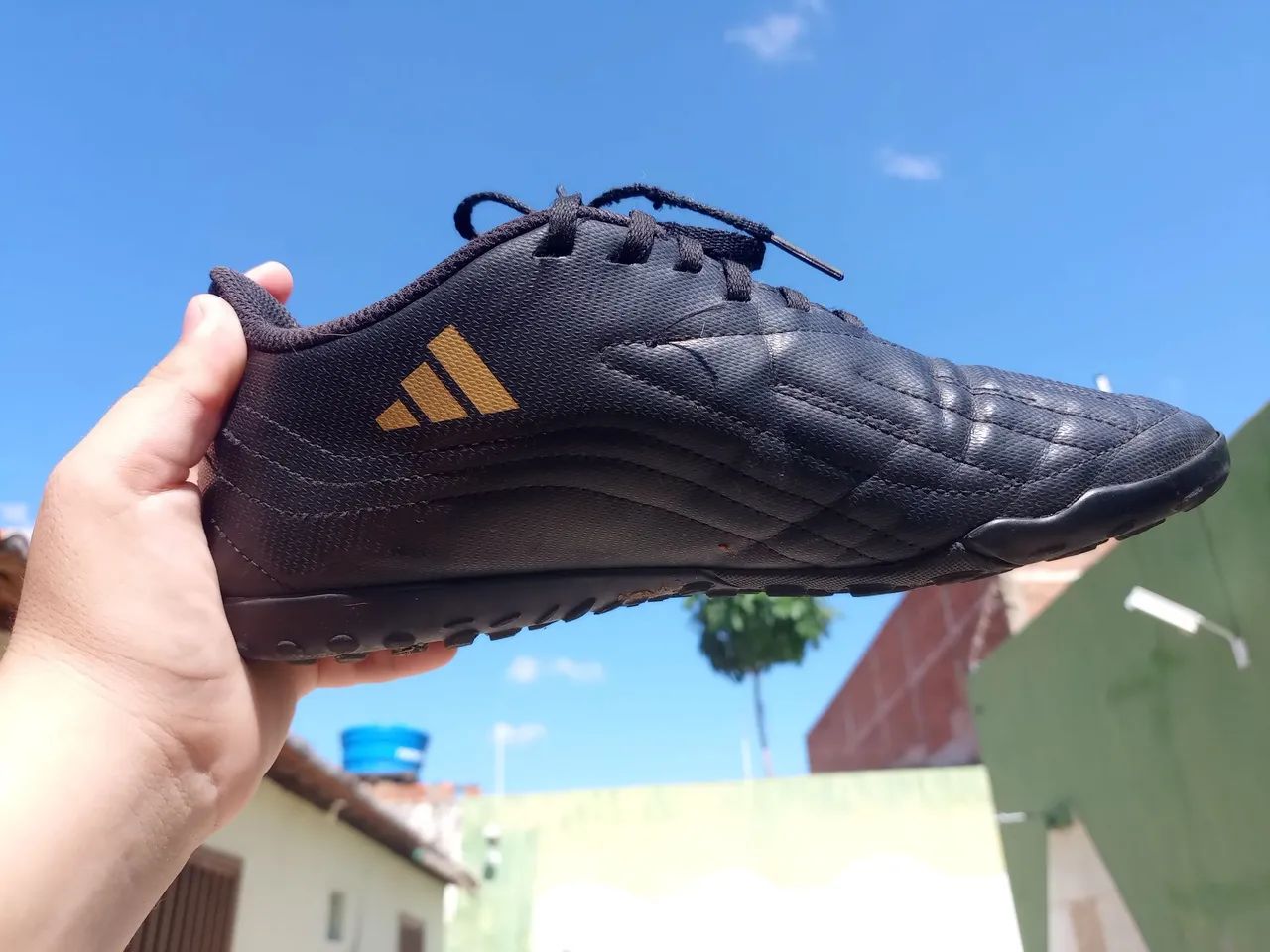 Vendo chuteira Adidas deportivo society preta tamanho 39