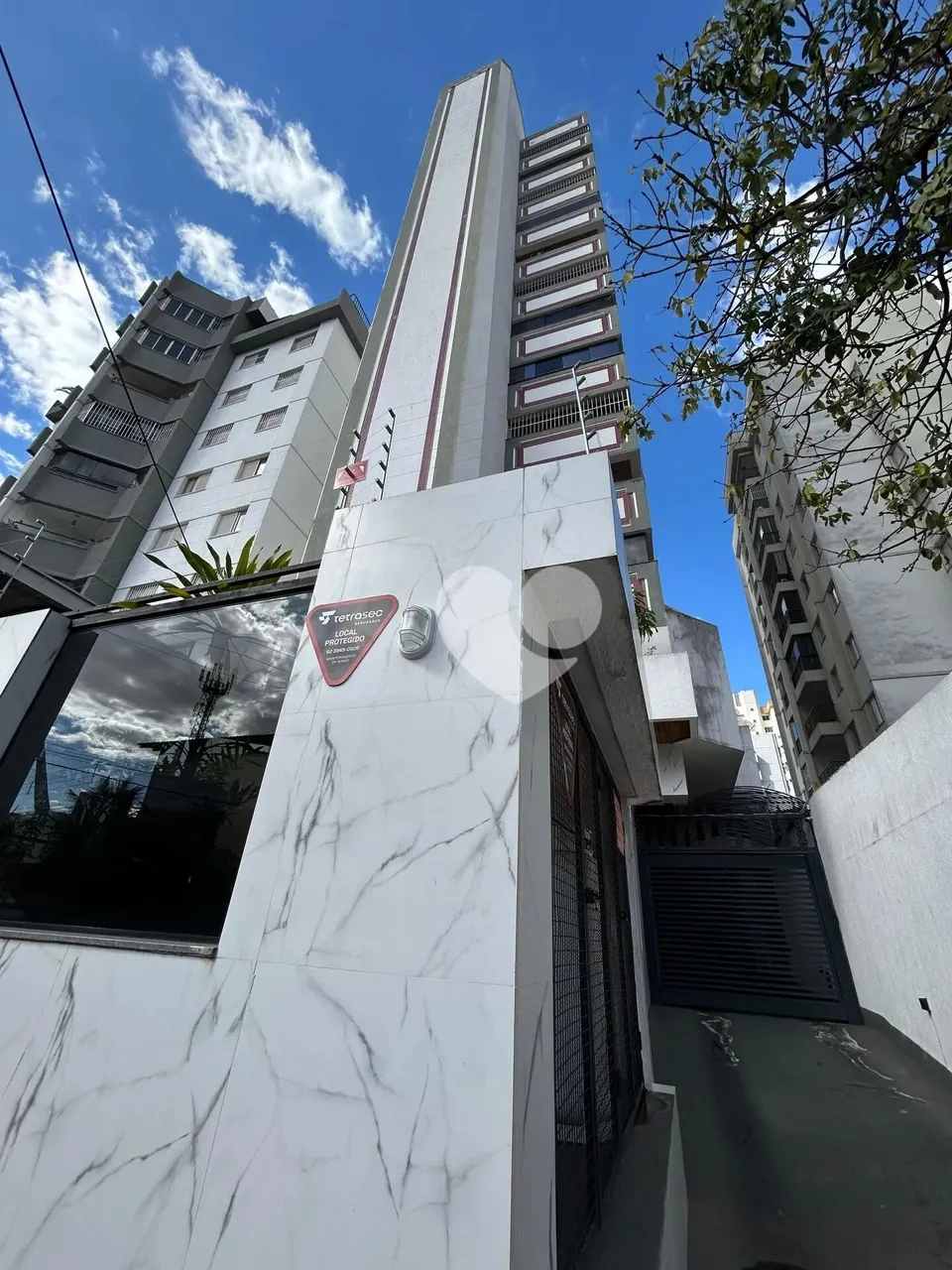 APARTAMENTO 4 QUARTOS - ÁREA NOBRE DO SETOR BELA VISTA