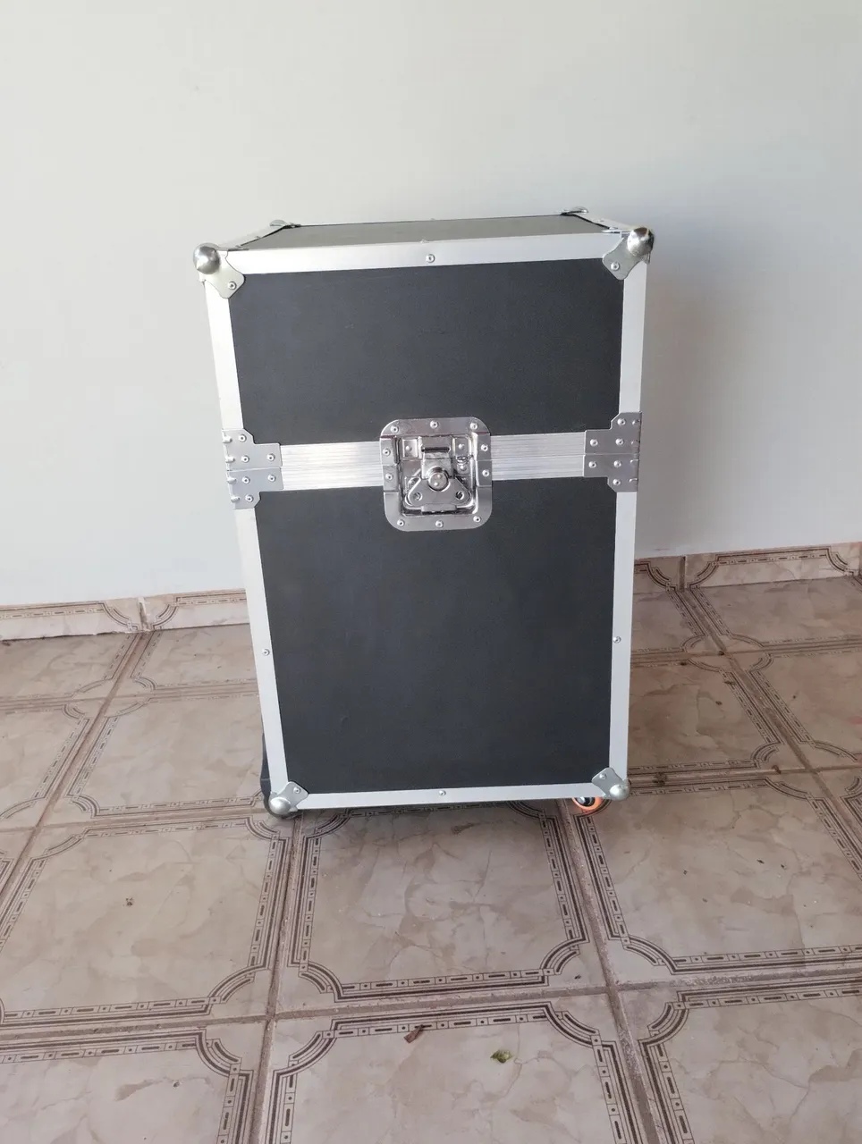 Hard case sob medida