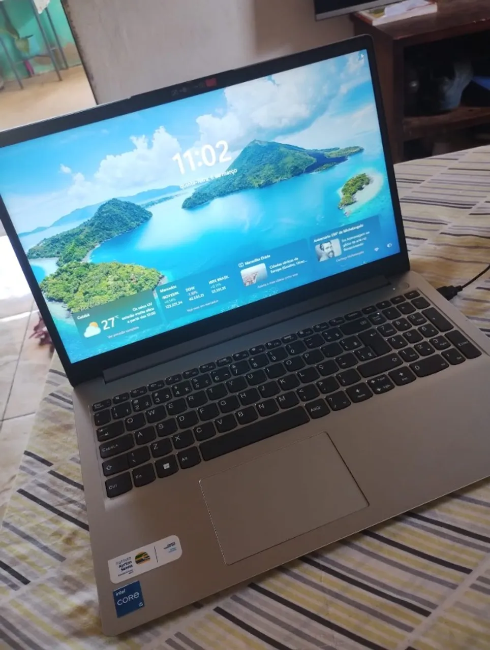 Notebook Lenovo (com nota fiscal e garantia de loja.)