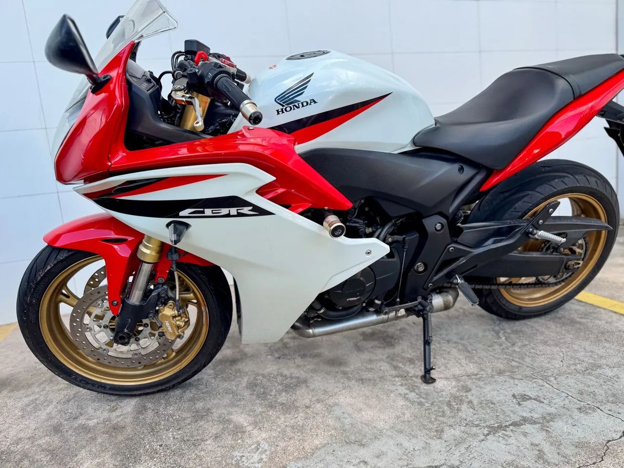 CBR 600F Top