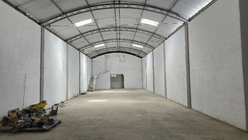 Ponto Comercial 32m x 8m próximo à Bomba do Gonzaga - Foto 2