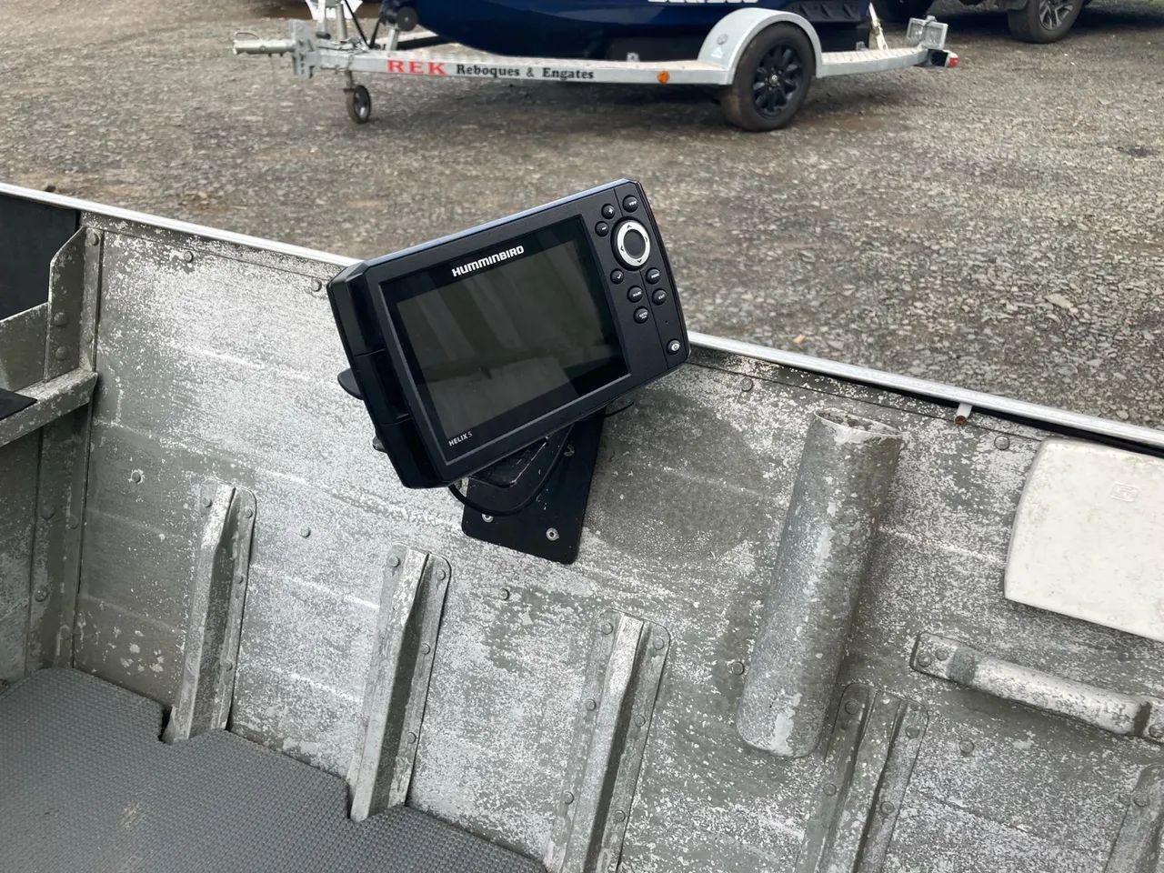 Barco de alumínio com motor - Ótimo estado! - Foto 15