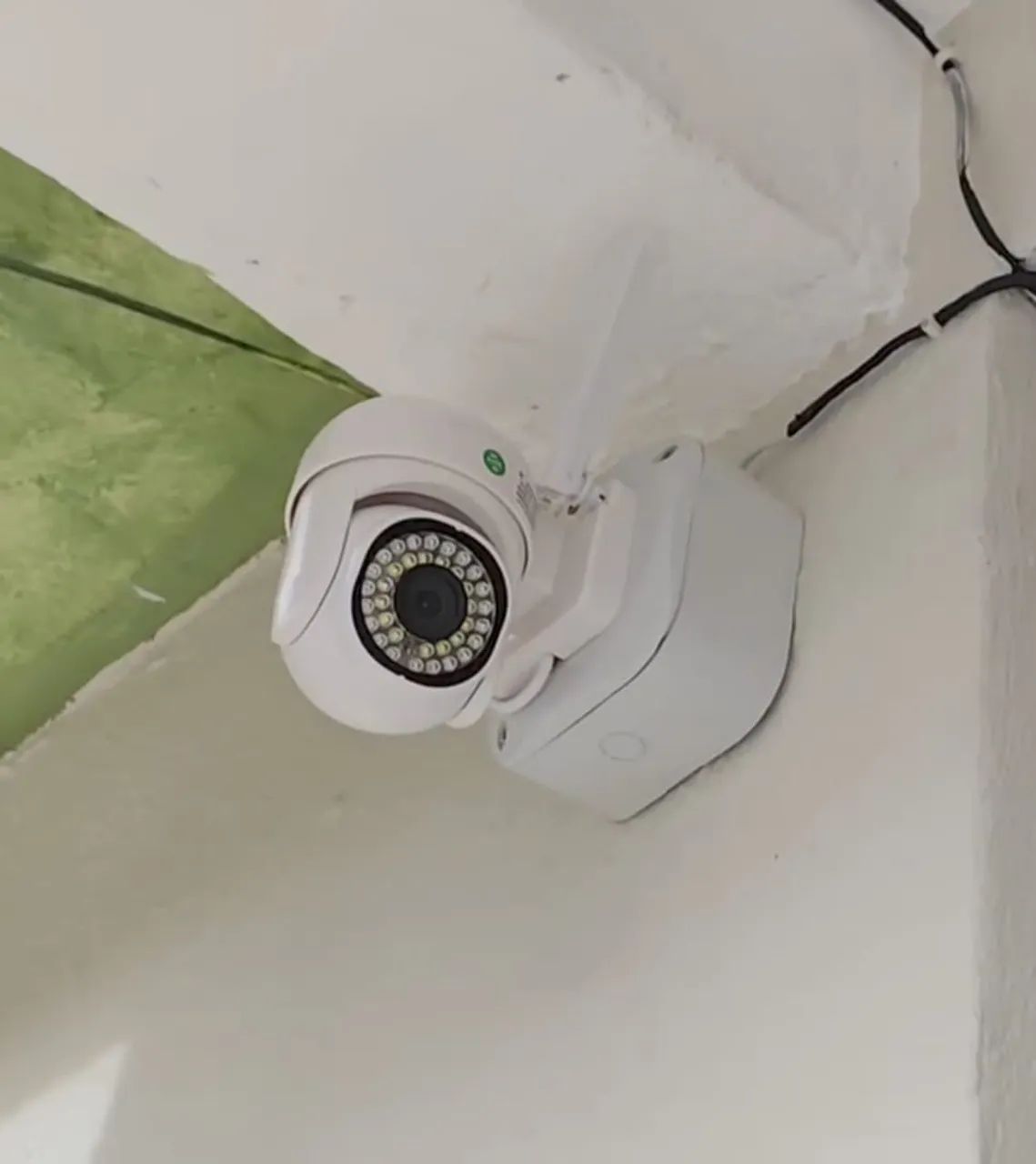Câmeras IP Wi-Fi FullHD com Instalação 