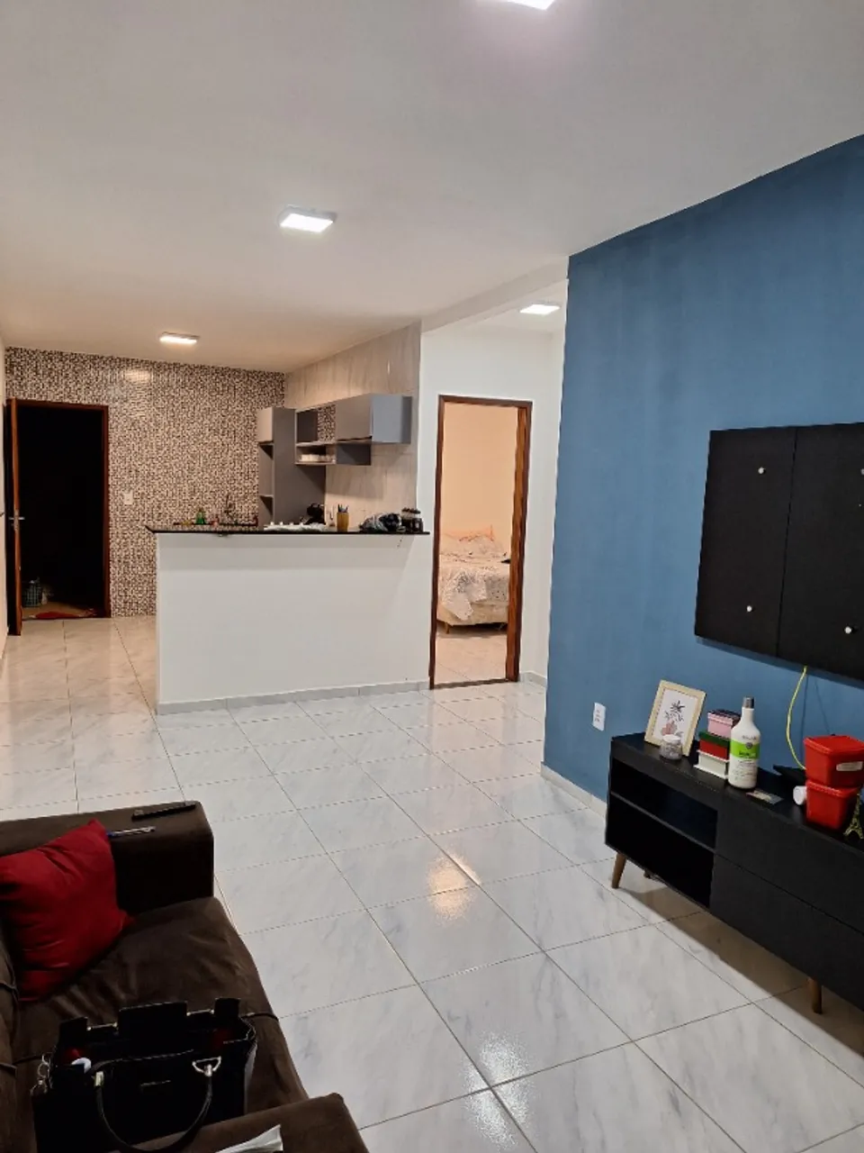 Alugo casa 2/4 com suíte no sport clube