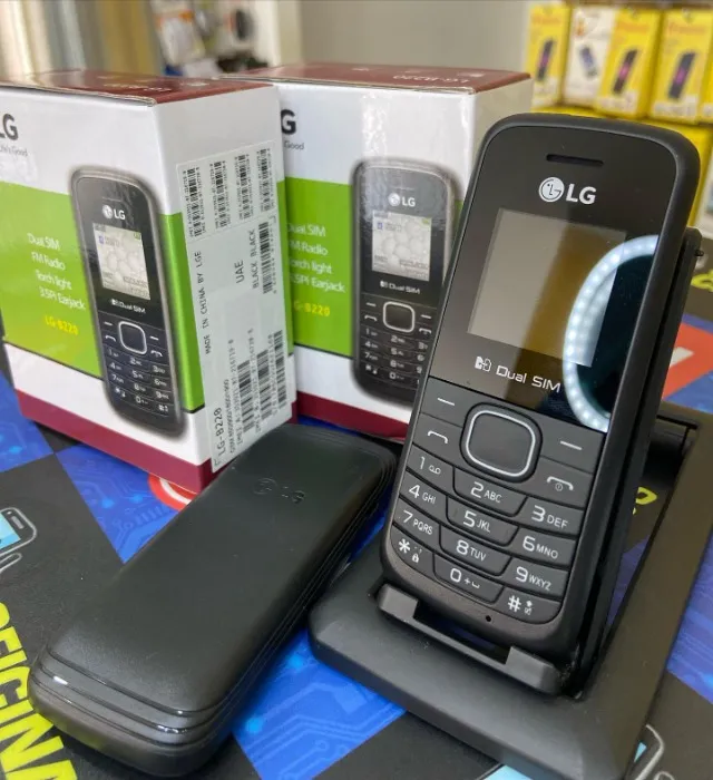 CELULAR LG B220 DUAL CHIP - SIMPLES LANTERNA RÁDIO FM RURAL