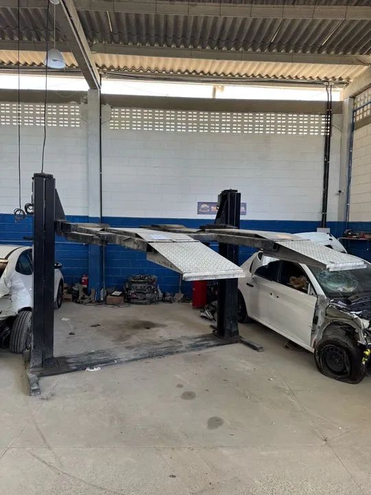 ELEVADOR 4T E PLATAFORMA DE ALINHAMENTO