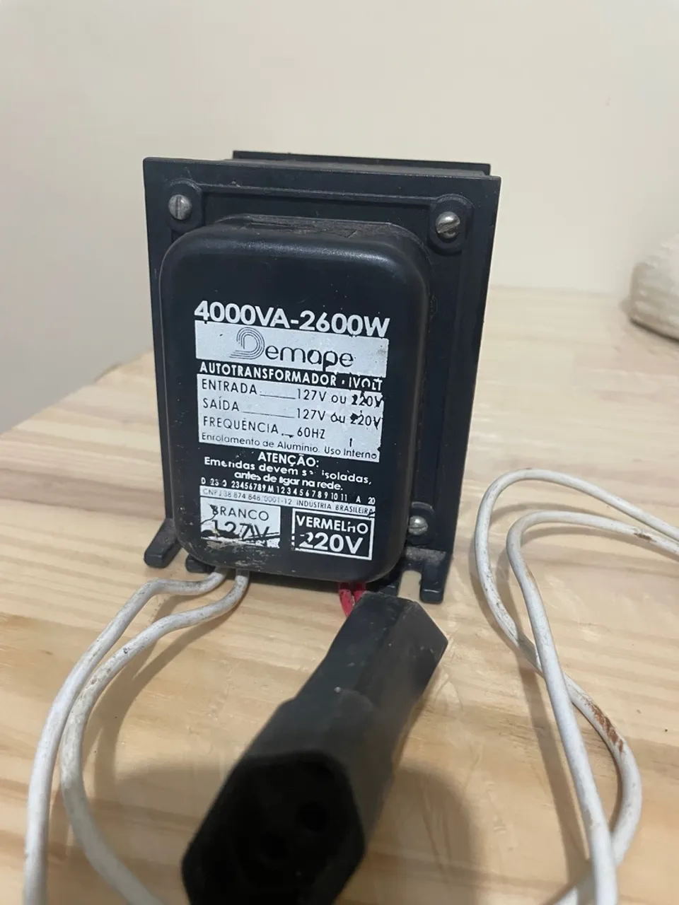 Transformador semi novo , valor 250 pra vim buscar