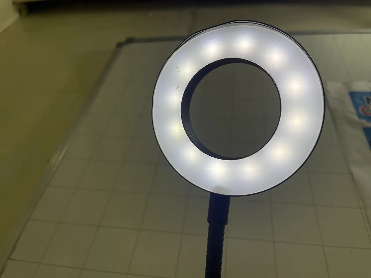 Ring Light com Suporte para Microfone e Celular  - Foto 3