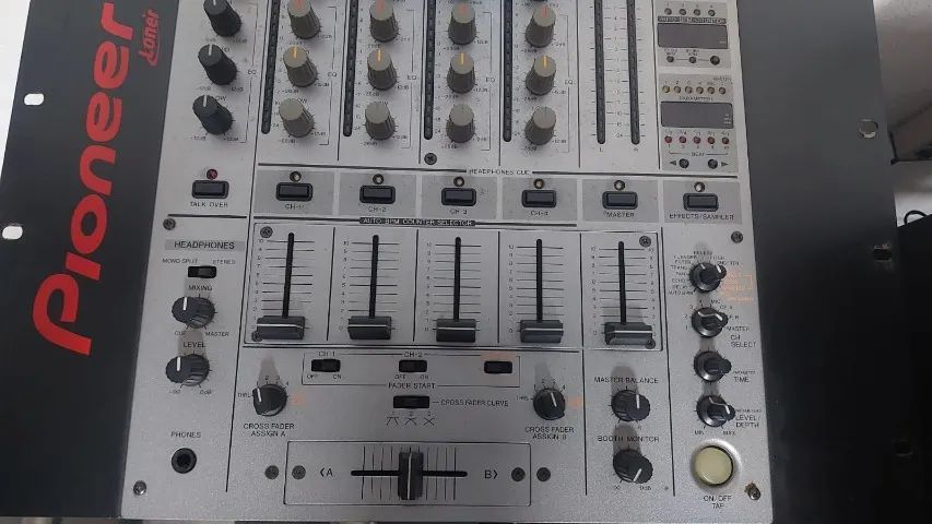 mixer djm 600