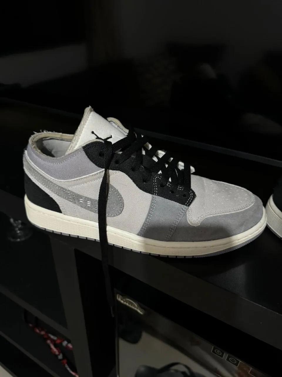 Air Jordan 1 Low SE Craft Inside Out Cement Grey