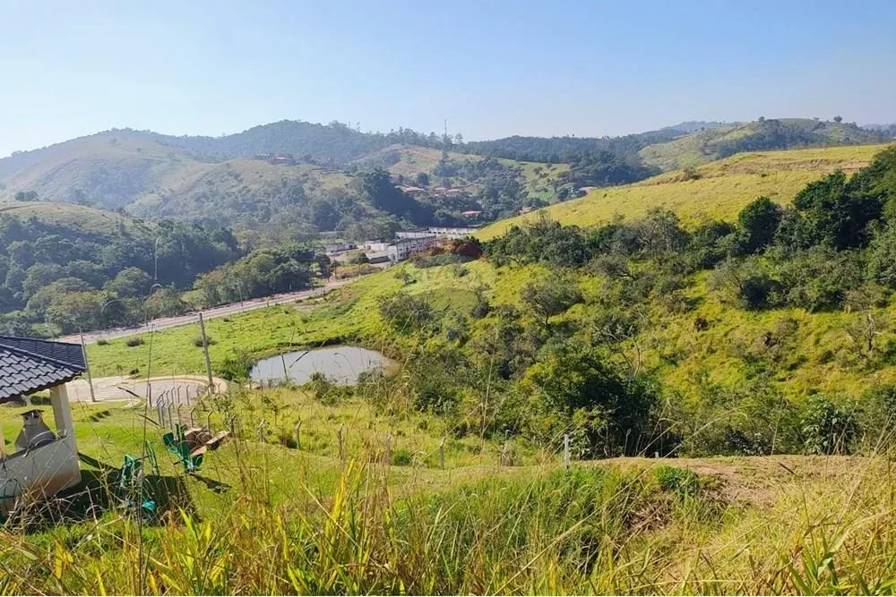 Terreno à venda em Condomínio fechado em Guararema