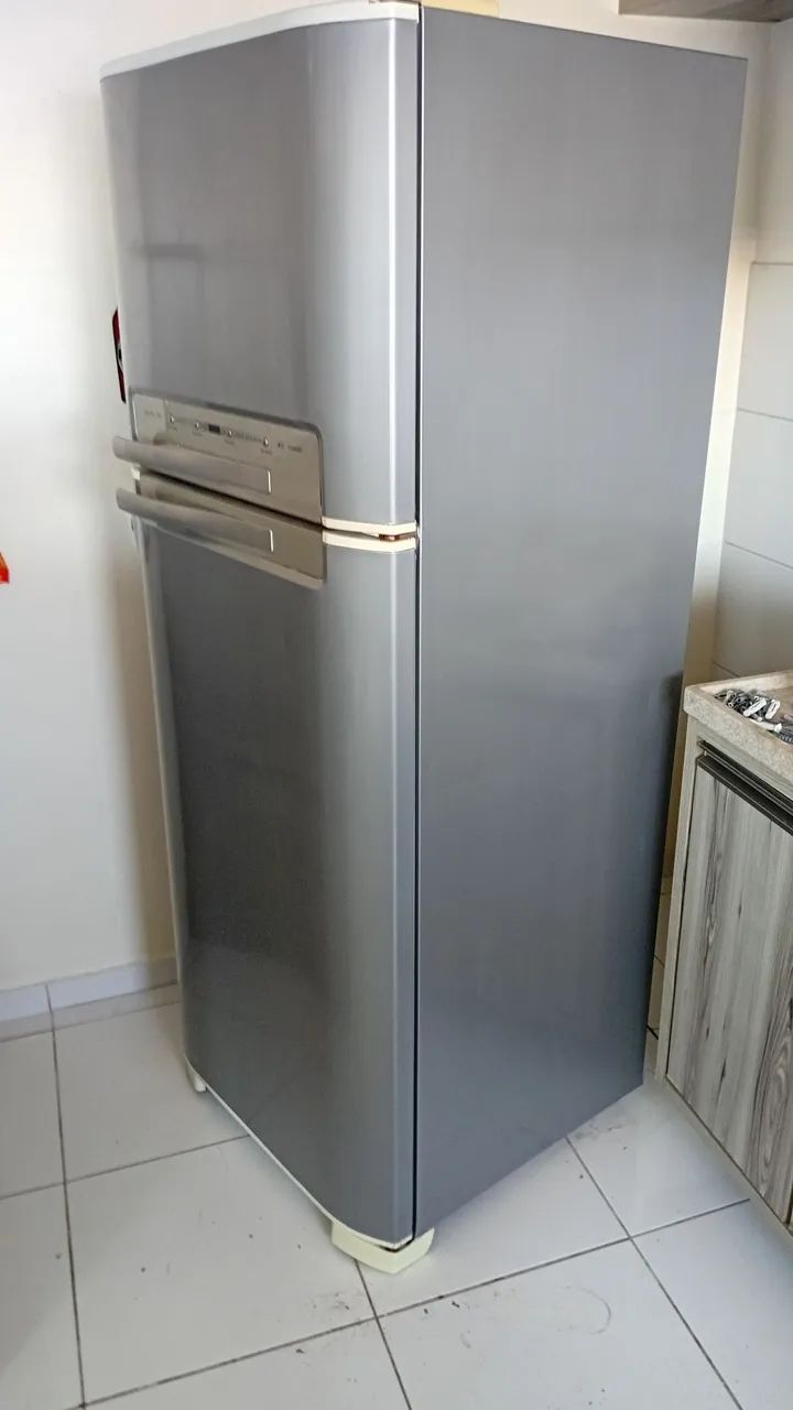 Envelopamento de geladeira 