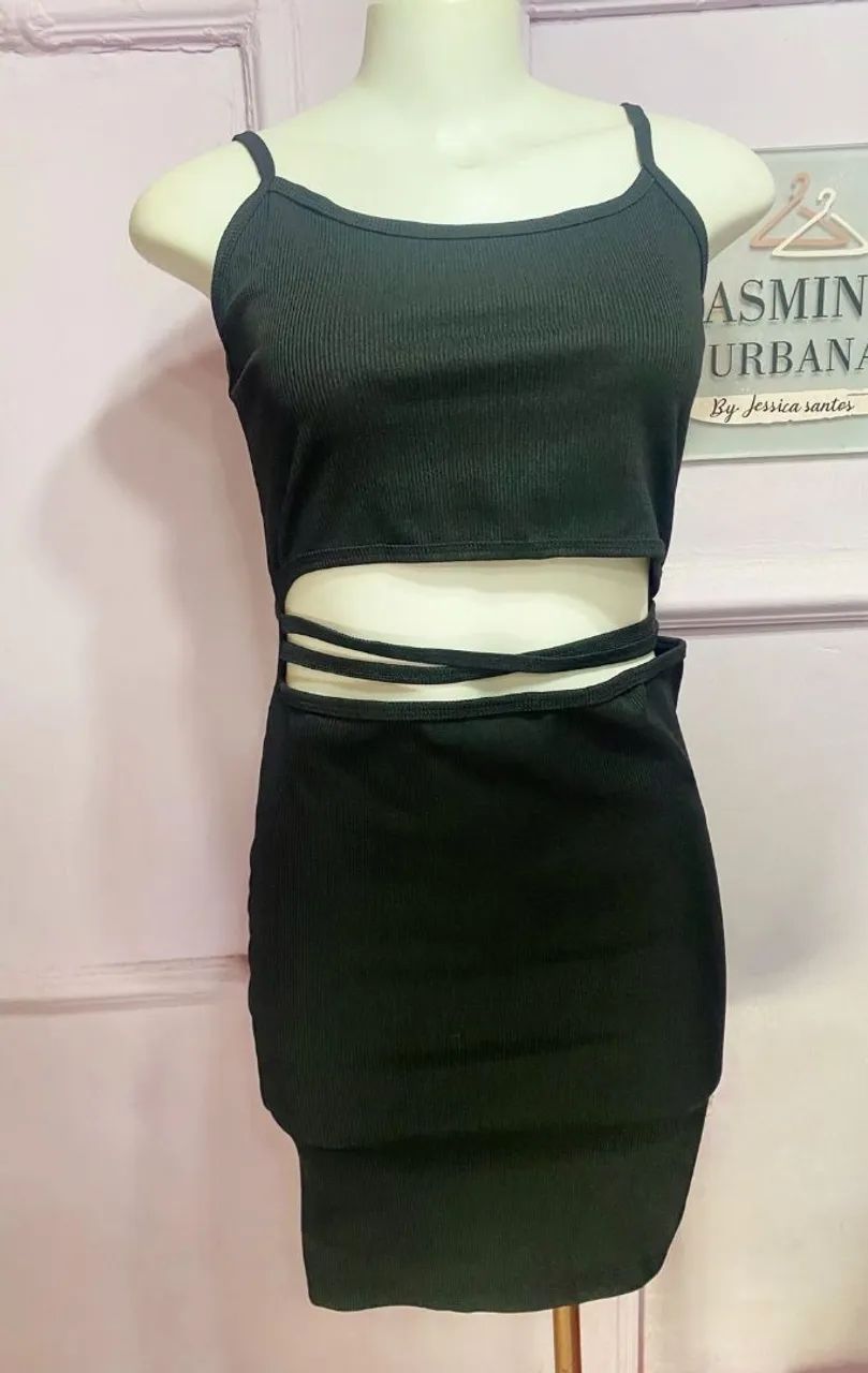 Vestido tubinho preto 