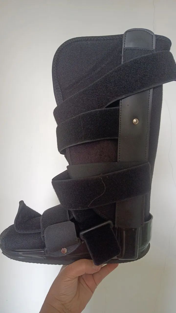 BOTA ROBOFOOT - TAMANHO G - Foto 5