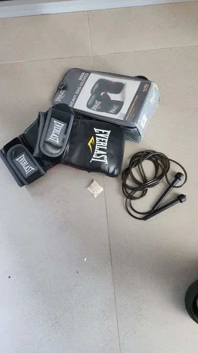 Saco de Pancada + Equipamentos com suporte. - Foto 5