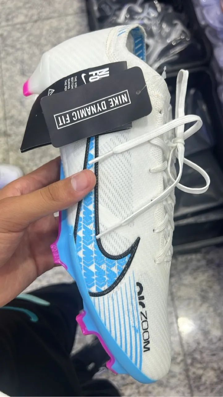 Chuteiras Nike adidas Puma