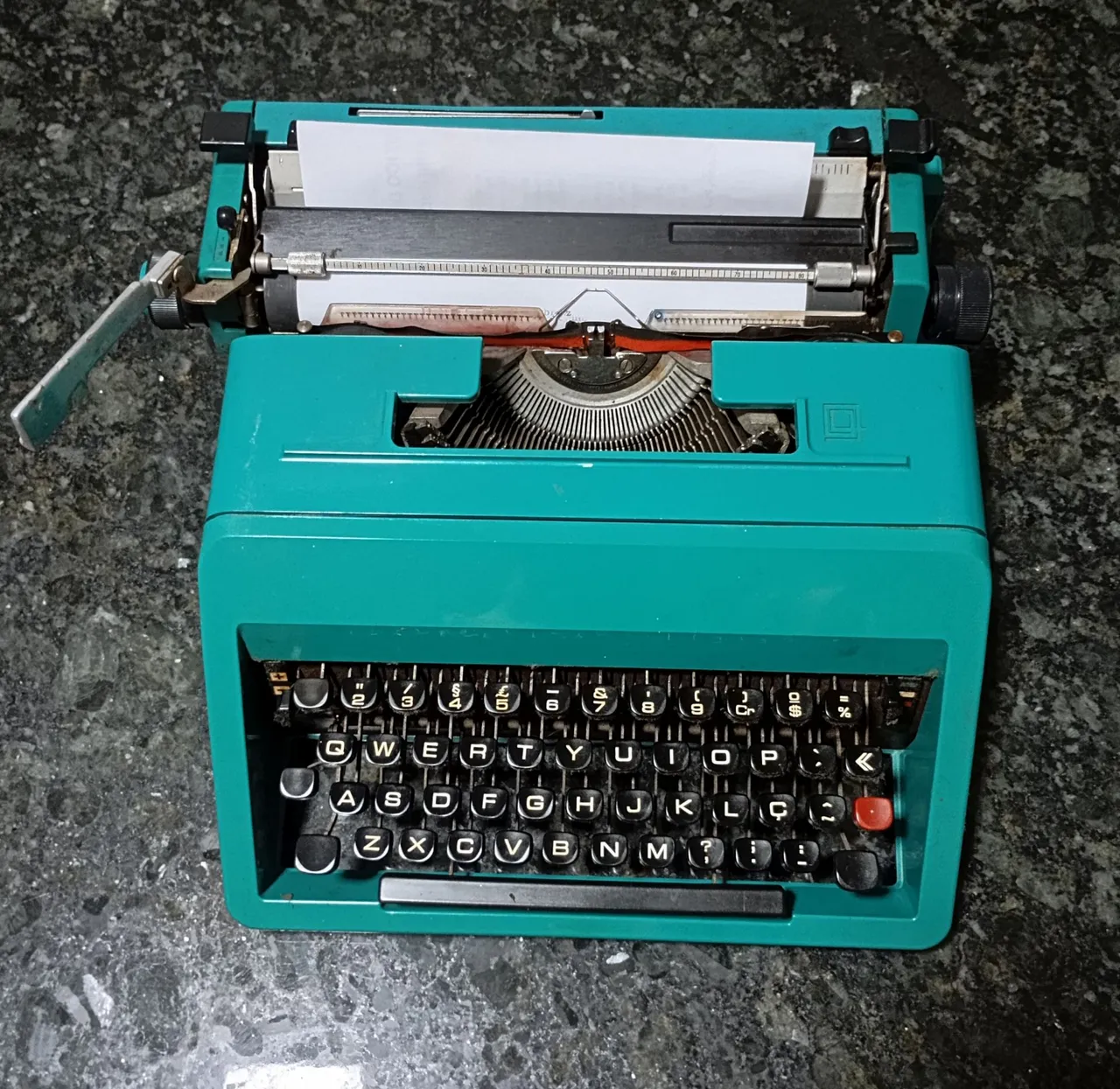 Máquina de Escrever Olivetti