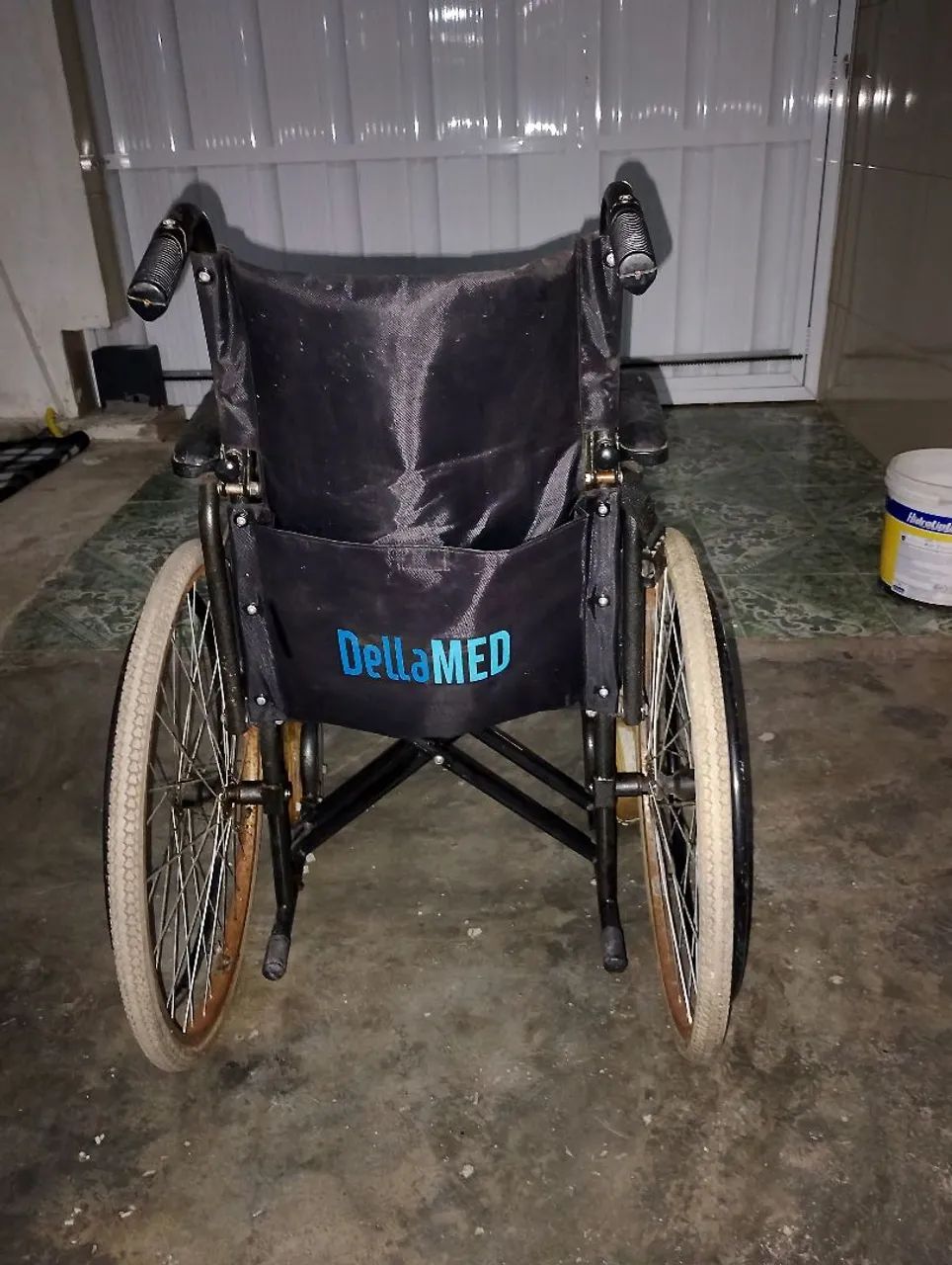 Cadeira de Rodas DellaMED