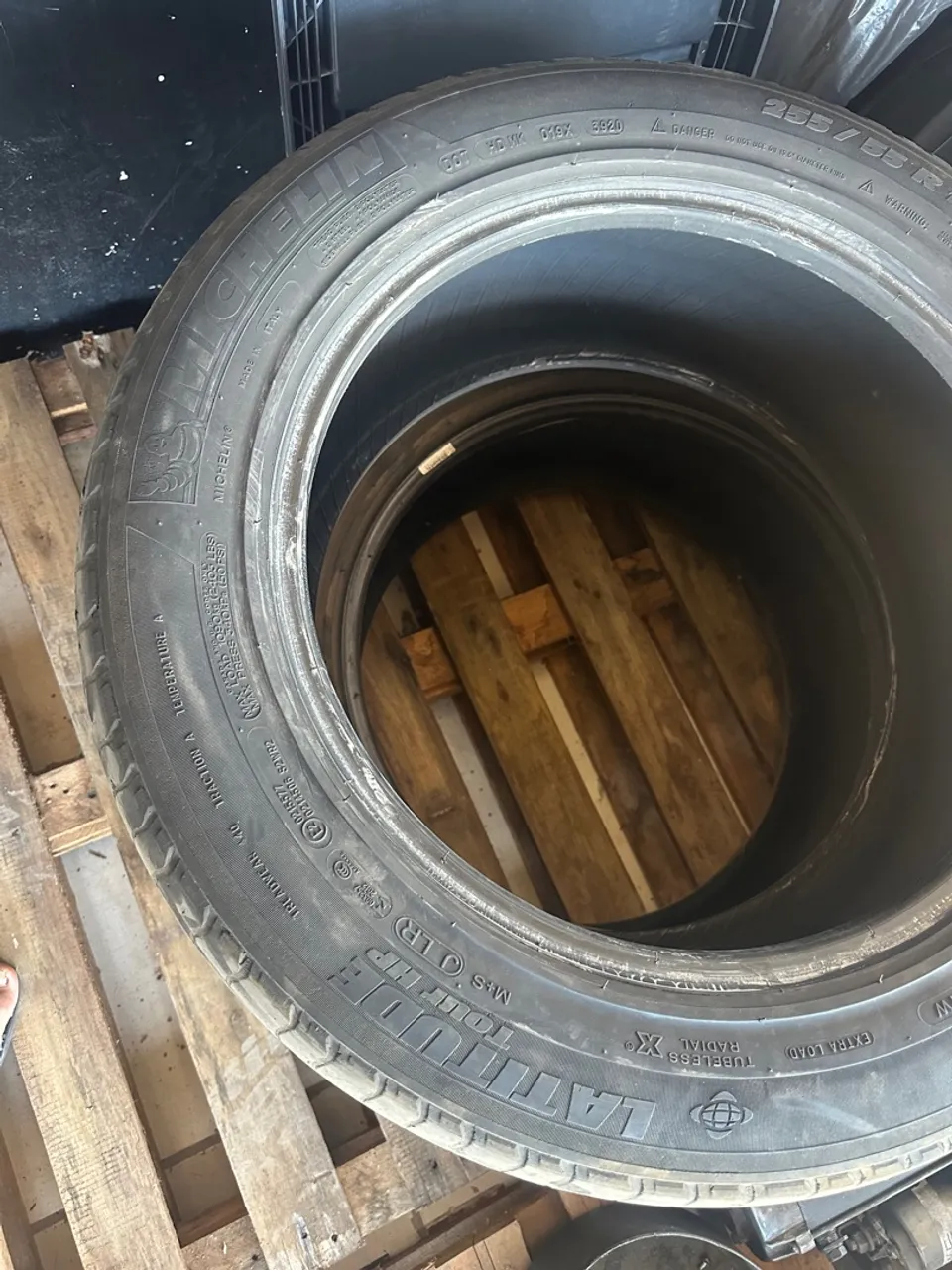 Pneus Michelin Latitude Tour HP 255/55 R18