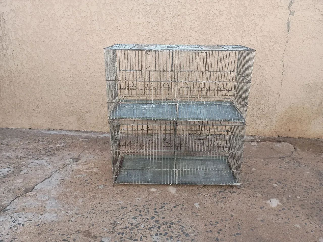 Gaiola criadeira para canário 