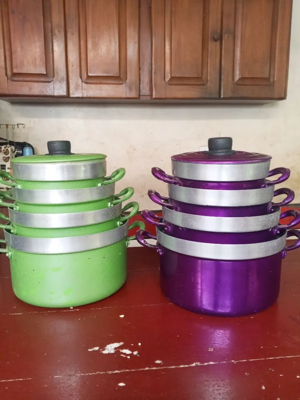 Conjunto de panelas coloridas