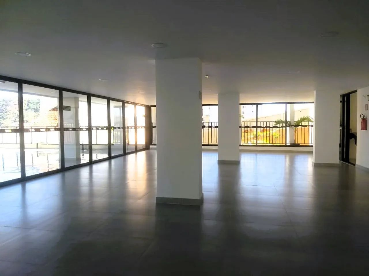 Apartamento com 3 Quartos e 2 Vagas de Garagem, à venda no bairro Granbery, Juiz de Fora - - Foto 5
